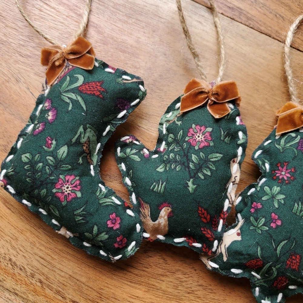 Handmade handsewn Christmas Fabric Ornaments Set Of 3 - Picture 3 of 9